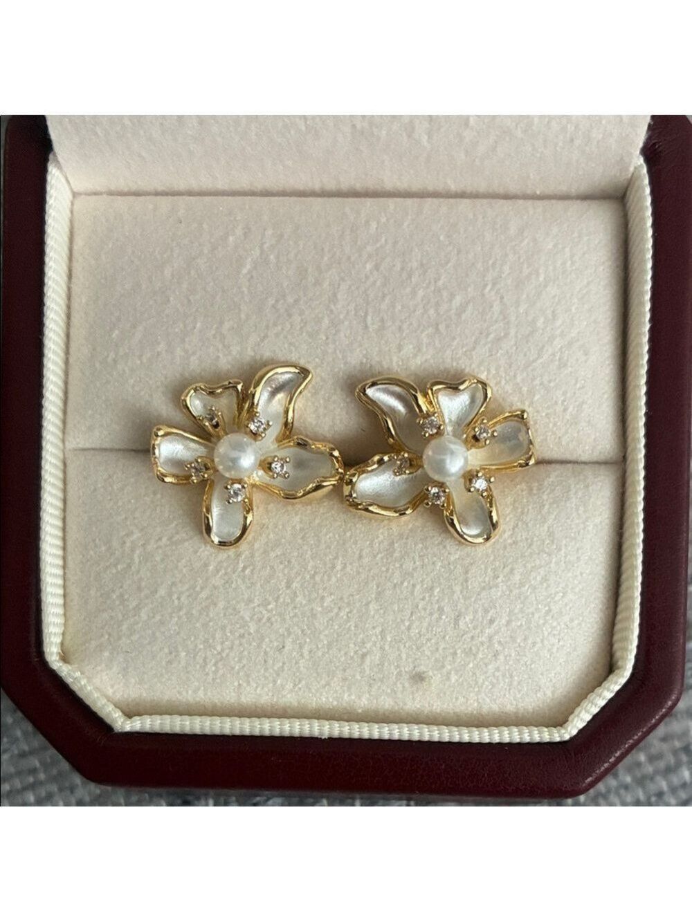 Elegant Gold and White Floral Earrings